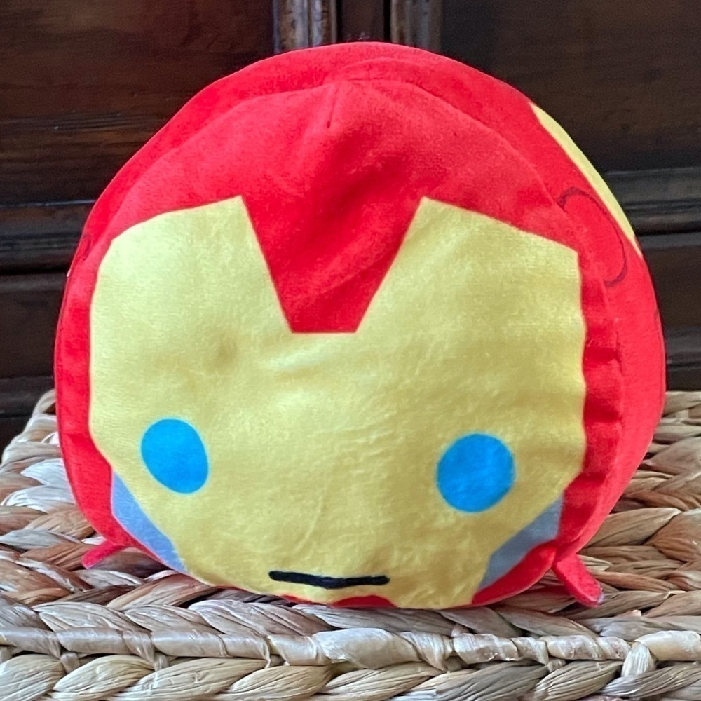 Disney Tsum Tsum Marvel Ironman large plushie